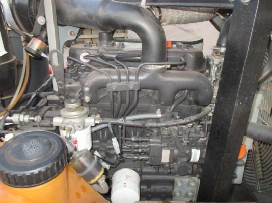 ขายเครื่องปั๊มลม ยี่ห้อ COMPAIR 130CFM ขายเครื่องปั๊มลม ยี่ห้อ COMPAIR 130CFM