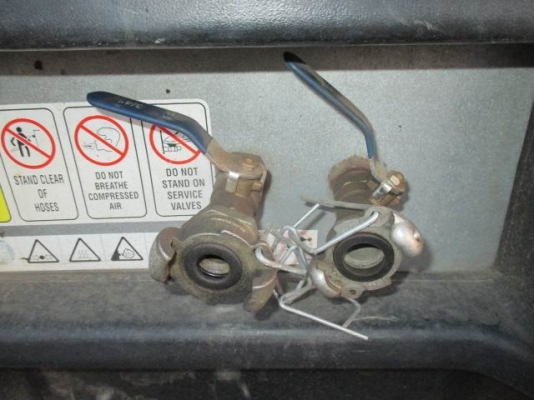 ขายเครื่องปั๊มลม ยี่ห้อ COMPAIR 130CFM ขายเครื่องปั๊มลม ยี่ห้อ COMPAIR 130CFM