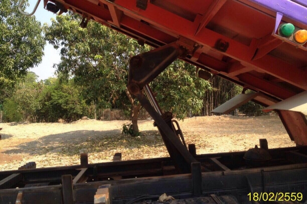 HINO FD  HO7 C  180 แรง  ดั้มท์เกษตร  5 เมตร  รถพร้อมใช้  ราคา  580,000  บาท