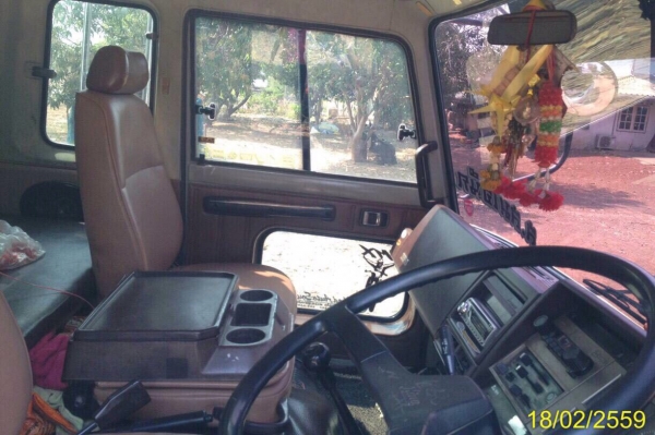 HINO FD  HO7 C  180 แรง  ดั้มท์เกษตร  5 เมตร  รถพร้อมใช้  ราคา  580,000  บาท