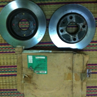 ขายจานเบรคเชฟโรเลตอ๊อปตร้าของแท้ติดรถ คู่ละ500บาท