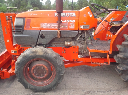 ขาย4508พร้อมใช้หน้าหลังผานใหม่เดิมๆทำแต่สีใบดัน