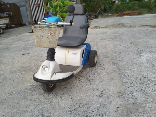 รถคนชราไฟฟ้า3ล้อพร้อมใช้ตามสภาพเก่าญี่ปุ่นยังไม่เคยใช้งานในไทย ราคา 18,000บาท รถคนชราไฟฟ้า3ล้อพร้อมใช้ตามสภาพเก่าญี่ปุ่นยังไม่เคยใช้งานในไทย ราคา 18,000บาท