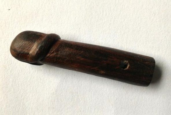 หลวงปู่โทน ปลัดขิก ไม้..... เนื้อไม้มงคล ไม้พิเศษ หายาก มีชิ้นเดียว