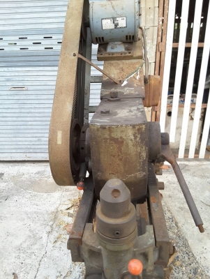 เครื่องตัดเหล็กแผ่นเก่าญี่ปุ่น ตามสภาพพร้อมใช้ hotta ราคา 35,000บาท