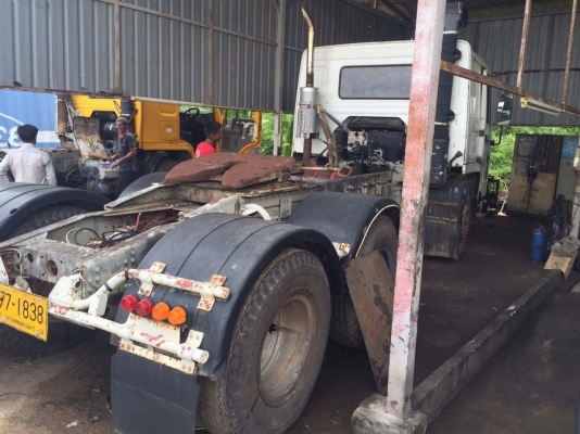 ขาย. วอลโวล เพลาเดียว. เหลือ สองคันสุดท้าย.  ราคา. คันละ. 230000  จัดค้าน้ำ นอก. คันละ 10000  รถอยู่หาดไหญ่.