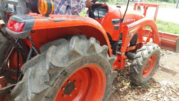 ขายด่วน รถไถ 2 เพลา KUBOTA ปี 53 สภาพดี พร้อมใช้งาน