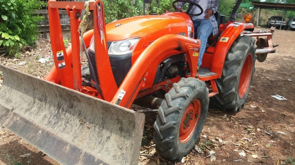 ขายด่วน รถไถ 2 เพลา KUBOTA ปี 53 สภาพดี พร้อมใช้งาน