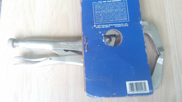 ขายคีมล็อกVISE-GRIP 318R Made in USA.งานใหม่เก่าเก็บ ขายคีมล็อกVISE-GRIP 318R Made in USA.งานใหม่เก่าเก็บ