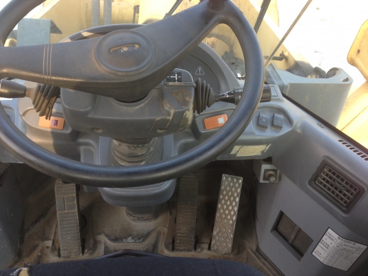 KOMATSU WA320-5 สภาพสวย ญี่ปุ่นแท้ พร้อมใช้งาน โทร.090-986-2521 อ๊อบ