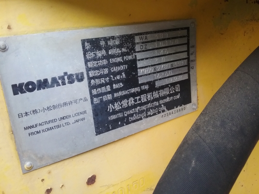 ขาย 1,350,000 รถตักล้อยาง KOMATSU wa 380-3  เก่านอก เอกสารอินวอยท์ รถสวยพร้อมใช้ 090-772-3710 090-772-3708