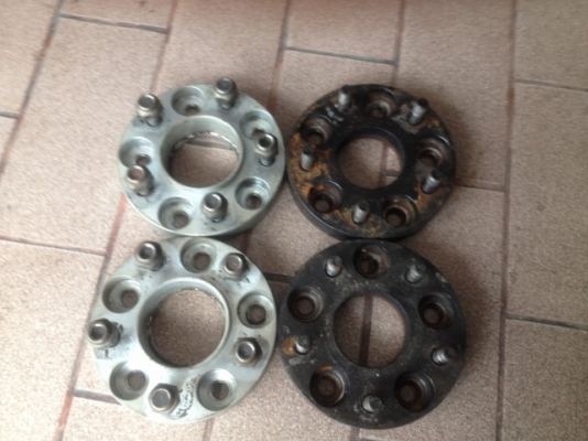 อะดับเตอร์ 5รู114 ออก 5รู114 หนา 1นิ้วทั้งชุด 4ตัวสภาพตามรูป