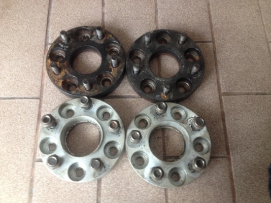 อะดับเตอร์ 5รู114 ออก 5รู114 หนา 1นิ้วทั้งชุด 4ตัวสภาพตามรูป