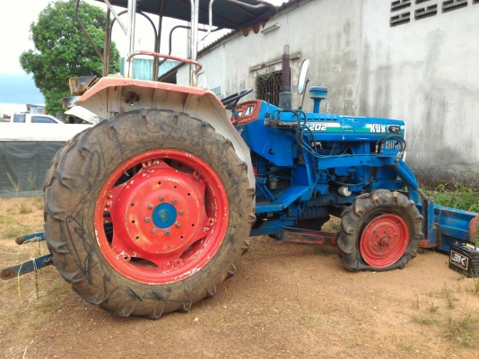 KUBOTA L3202 พร้อมดันหน้า เพลาเดียว ราคา 75,000 สนใจสอบถามได้ครับ 0818618678,0899347475 ส่งฟรี 300กม. KUBOTA L3202 พร้อมดันหน้า เพลาเดียว ราคา 75,000 สนใจสอบถามได้ครับ 0818618678,0899347475 ส่งฟรี 300กม.