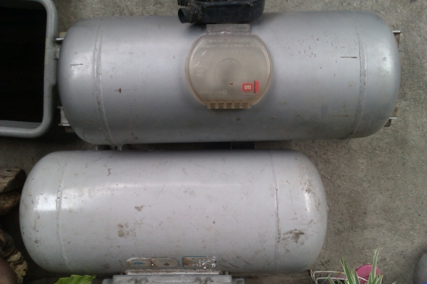 ถังแก๊สรถยนต์  ขนาด 48 ลิตร กับ58 2ใบ 1400