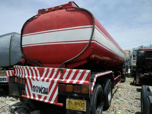 ขาย 695,000 หัวลากพร้อมหางถังน้ำมัน 32,000 L.HINO 285 แรง2 เพลาหัวบางยางดีคัชซีสวยรถพร้อมใช้เอกสารพร้อมโอน 090-772-3710 090-772-3708