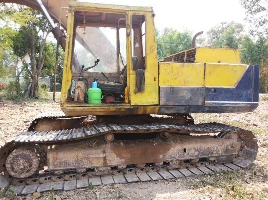 ขายด่วน KOMATSU PC200L-3 โซ่ช่วงล่างพอใช้ เครื่องปั้มดี เอกสารสัญญาซื้อขาย