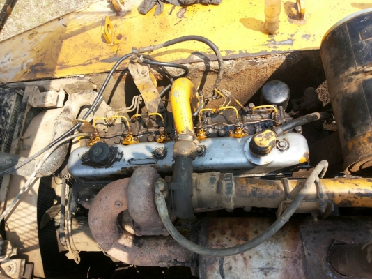 ขายด่วน KOMATSU PC200L-3 โซ่ช่วงล่างพอใช้ เครื่องปั้มดี เอกสารสัญญาซื้อขาย