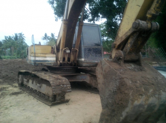 ขายด่วน KOBELCO SK200 MART III สภาพพร้อมใช้งาน เครื่องปั้มดีเยี่ยม โซ่ช่วงล่างสวย เอวแน่น ใบแทร็ก60 ไฟฟ้าครบ บูมอาร์มสวย แอร์เย็น เอกสารสัญญาซื้อขาย