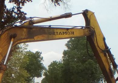 **365,000 บ.ต่อรอง/// แบคโฮ KOMATSU PC120-3 เครื่อง/ปั้ม เดิม แน่น แรง ไม่โหลด บูมอาร์มสวย บุ้งกี๋หนา เอวแน่น ช่วงล่าง70\% โซ่หนา แทร็กสวย เฟรมไม่มีปะ โรลเลอร์ ครบ สป็อคเก็ต60\% เก๋งสวย แอร์เย็น รถทำงานอยู่ เร็ว แรง คล่องตัว ตามสภาพ พร้อมลุย เอกสารสัญญาซื้อ