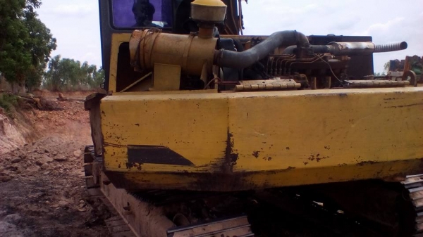 **365,000 บ.ต่อรอง/// แบคโฮ KOMATSU PC120-3 เครื่อง/ปั้ม เดิม แน่น แรง ไม่โหลด บูมอาร์มสวย บุ้งกี๋หนา เอวแน่น ช่วงล่าง70\% โซ่หนา แทร็กสวย เฟรมไม่มีปะ โรลเลอร์ ครบ สป็อคเก็ต60\% เก๋งสวย แอร์เย็น รถทำงานอยู่ เร็ว แรง คล่องตัว ตามสภาพ พร้อมลุย เอกสารสัญญาซื้อ