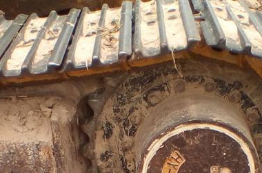 **365,000 บ.ต่อรอง/// แบคโฮ KOMATSU PC120-3 เครื่อง/ปั้ม เดิม แน่น แรง ไม่โหลด บูมอาร์มสวย บุ้งกี๋หนา เอวแน่น ช่วงล่าง70\% โซ่หนา แทร็กสวย เฟรมไม่มีปะ โรลเลอร์ ครบ สป็อคเก็ต60\% เก๋งสวย แอร์เย็น รถทำงานอยู่ เร็ว แรง คล่องตัว ตามสภาพ พร้อมลุย เอกสารสัญญาซื้อ