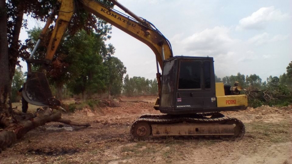 **365,000 บ.ต่อรอง/// แบคโฮ KOMATSU PC120-3 เครื่อง/ปั้ม เดิม แน่น แรง ไม่โหลด บูมอาร์มสวย บุ้งกี๋หนา เอวแน่น ช่วงล่าง70\% โซ่หนา แทร็กสวย เฟรมไม่มีปะ โรลเลอร์ ครบ สป็อคเก็ต60\% เก๋งสวย แอร์เย็น รถทำงานอยู่ เร็ว แรง คล่องตัว ตามสภาพ พร้อมลุย เอกสารสัญญาซื้อ