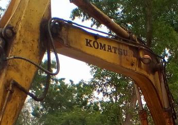 **365,000 บ.ต่อรอง/// แบคโฮ KOMATSU PC120-3 เครื่อง/ปั้ม เดิม แน่น แรง ไม่โหลด บูมอาร์มสวย บุ้งกี๋หนา เอวแน่น ช่วงล่าง70\% โซ่หนา แทร็กสวย เฟรมไม่มีปะ โรลเลอร์ ครบ สป็อคเก็ต60\% เก๋งสวย แอร์เย็น รถทำงานอยู่ เร็ว แรง คล่องตัว ตามสภาพ พร้อมลุย เอกสารสัญญาซื้อ