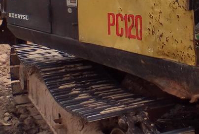 **365,000 บ.ต่อรอง/// แบคโฮ KOMATSU PC120-3 เครื่อง/ปั้ม เดิม แน่น แรง ไม่โหลด บูมอาร์มสวย บุ้งกี๋หนา เอวแน่น ช่วงล่าง70\% โซ่หนา แทร็กสวย เฟรมไม่มีปะ โรลเลอร์ ครบ สป็อคเก็ต60\% เก๋งสวย แอร์เย็น รถทำงานอยู่ เร็ว แรง คล่องตัว ตามสภาพ พร้อมลุย เอกสารสัญญาซื้อ