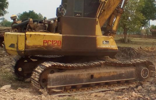 **365,000 บ.ต่อรอง/// แบคโฮ KOMATSU PC120-3 เครื่อง/ปั้ม เดิม แน่น แรง ไม่โหลด บูมอาร์มสวย บุ้งกี๋หนา เอวแน่น ช่วงล่าง70\% โซ่หนา แทร็กสวย เฟรมไม่มีปะ โรลเลอร์ ครบ สป็อคเก็ต60\% เก๋งสวย แอร์เย็น รถทำงานอยู่ เร็ว แรง คล่องตัว ตามสภาพ พร้อมลุย เอกสารสัญญาซื้อ