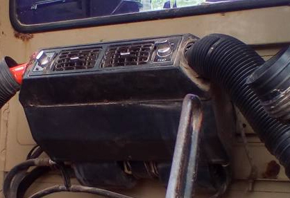 **365,000 บ.ต่อรอง/// แบคโฮ KOMATSU PC120-3 เครื่อง/ปั้ม เดิม แน่น แรง ไม่โหลด บูมอาร์มสวย บุ้งกี๋หนา เอวแน่น ช่วงล่าง70\% โซ่หนา แทร็กสวย เฟรมไม่มีปะ โรลเลอร์ ครบ สป็อคเก็ต60\% เก๋งสวย แอร์เย็น รถทำงานอยู่ เร็ว แรง คล่องตัว ตามสภาพ พร้อมลุย เอกสารสัญญาซื้อ