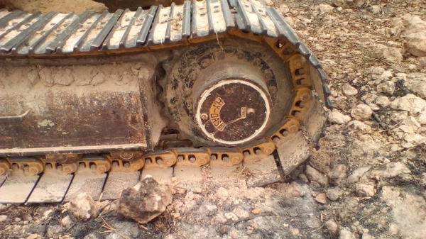 **365,000 บ.ต่อรอง/// แบคโฮ KOMATSU PC120-3 เครื่อง/ปั้ม เดิม แน่น แรง ไม่โหลด บูมอาร์มสวย บุ้งกี๋หนา เอวแน่น ช่วงล่าง70\% โซ่หนา แทร็กสวย เฟรมไม่มีปะ โรลเลอร์ ครบ สป็อคเก็ต60\% เก๋งสวย แอร์เย็น รถทำงานอยู่ เร็ว แรง คล่องตัว ตามสภาพ พร้อมลุย เอกสารสัญญาซื้อ