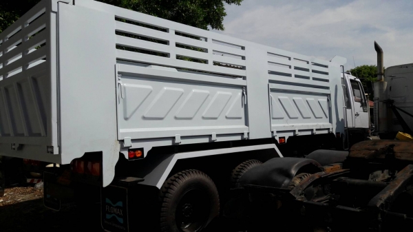 เพอร์เฟีย 22 ล้อ เทรนเลอร์ใหม่.