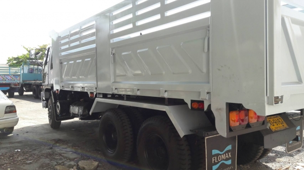 เพอร์เฟีย 22 ล้อ เทรนเลอร์ใหม่.