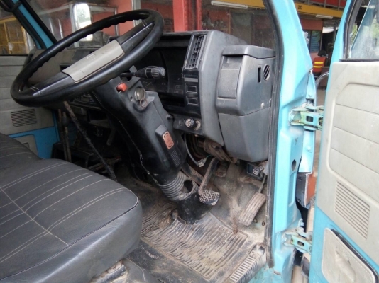 6ล้อดั้ม88แรง..ISUZU NKR เครื่อง 4JB1 ...ดั้มดิน ยาว3ม.เล่มพร้อม