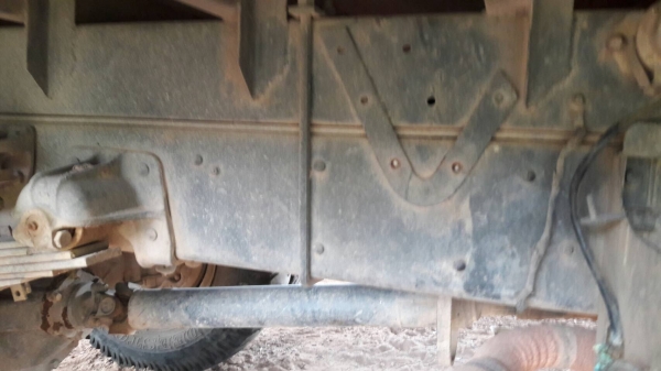 ขาย 6 ล้อใหญ่ ยาง 900 HINO KR320 กระบะยาว 5.50 เมตร เครื่อง EH700 168 แรงม้า วางหัวสิงไฮเทค คัสซีสวยตลอดเส้น พวงมาลัยพาวเวอร์ ทะเบียนพร้อมโอน