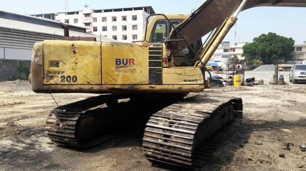Komatsu   PC200-6