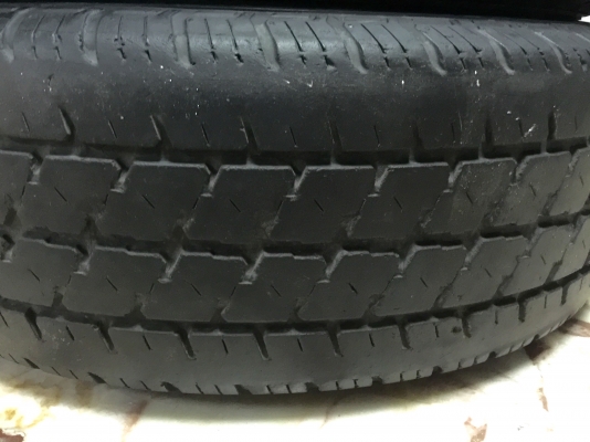 ขายยาง Bridgestone LEO 677 ขอบ14" จำนวน 3 เส้น