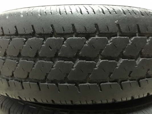 ขายยาง Bridgestone LEO 677 ขอบ14" จำนวน 3 เส้น