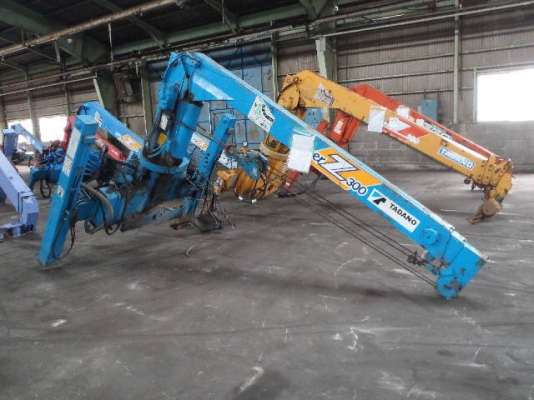 ขายเครน TADANO SUPER Z 300  3 ตัน 4 ปลอก ท้อง V 5 เหลี่ยม