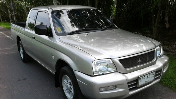 MITSUBISHI STRADA 2.8 GLX MEGA CAB ปี 04
