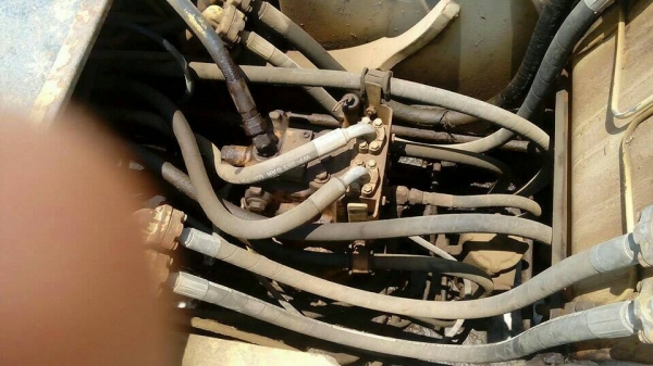 ขาย KOMATSU PC 200-6 สภาพสวยพร้อมใช้ ติดต่อ คุณ อ๊อฟ พิจิตร 086-737-9991 ขาย KOMATSU PC 200-6 สภาพสวยพร้อมใช้ ติดต่อ คุณ อ๊อฟ พิจิตร 086-737-9991