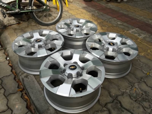 ล้อ chave ขอบ 17 ถอดป้ายแดงชุดล่ะ 7,500