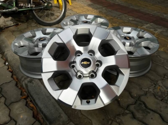 ล้อ chave ขอบ 17 ถอดป้ายแดงชุดล่ะ 7,500