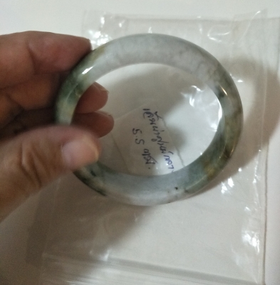 ขายกำไลหยกแท้ รับประกันแท้ชัวร์ จากประเทศพม่า(ค่าส่งฟรี)