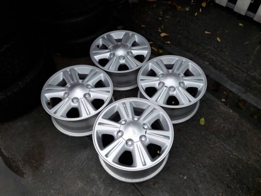 ล้อ Isuzu blue power ขอบ 15 ชุดล่ะ 7,000