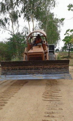 แทรคเตอร์ โคมัทสึ ดี 50 เอ-15