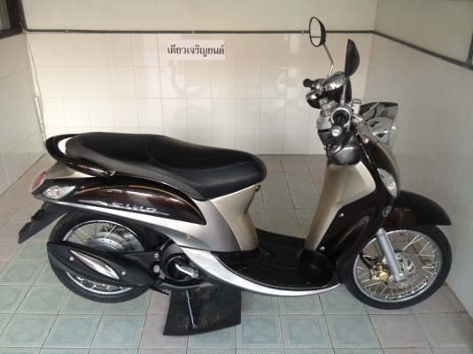 Fino Fi รถบ้าน วิ่งน้อย สภาพเดิม ปลายปี57 (ของแถม 4 รายการ)