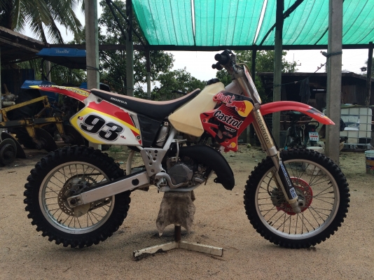 1996 cr125
