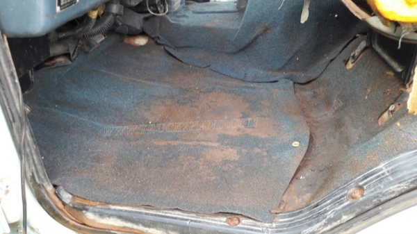 ISUZU รุ่น FRR12JA  6 สูบ  175 แรงม้า กระบะ ยาว 5.60 เมตร